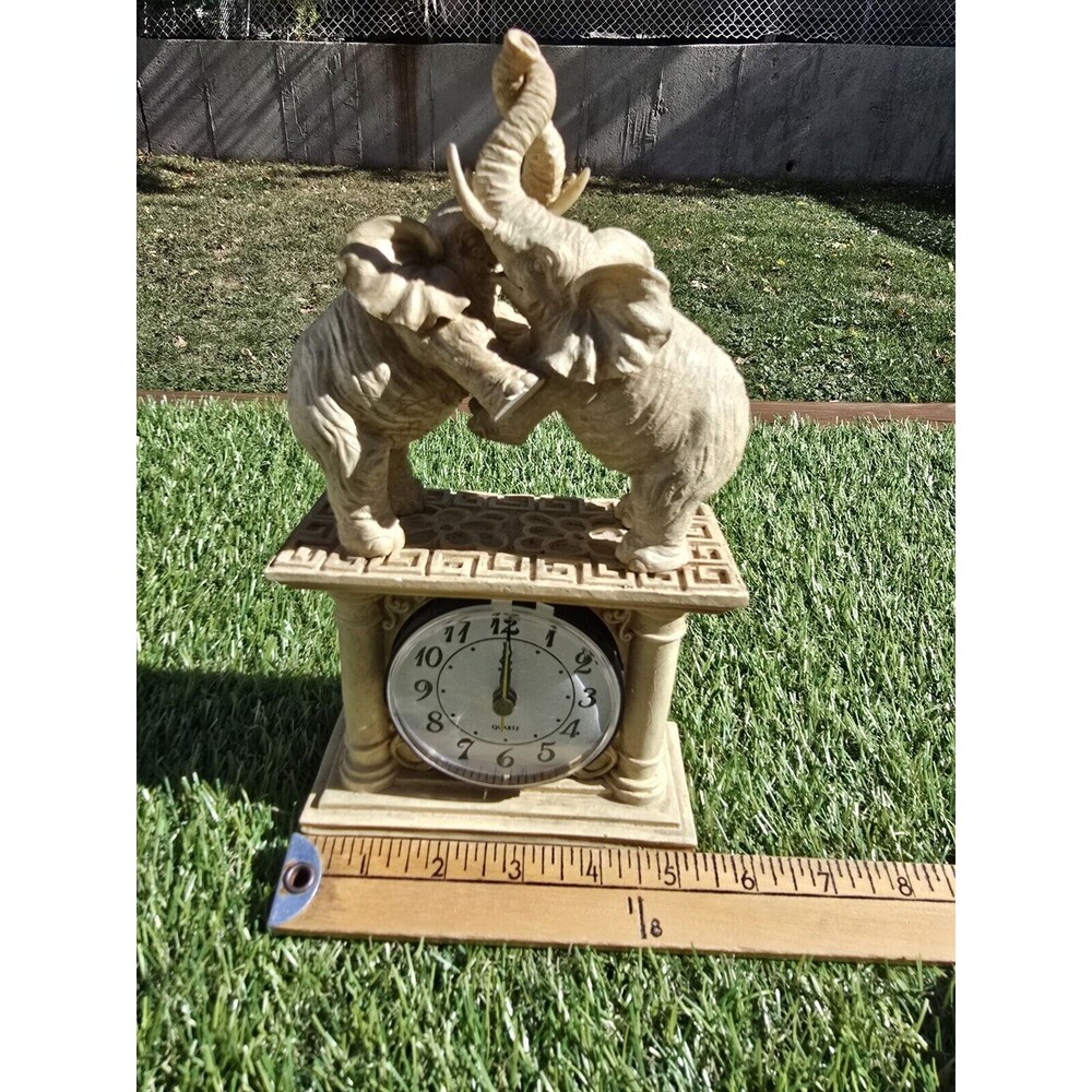 Standing Elephants Clock Mantle Free Standing Ivory Resin 10" Battery Operated - Picture 5 of 15